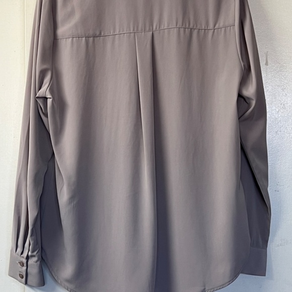 H&M Long Sleeve Button-Up Blouse - Picture 6 of 7